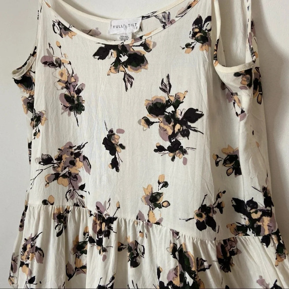 FULL TILT Floral Patterned Cropped Tank Spaghetti Strap Womens Size Small - Picture 2 of 11